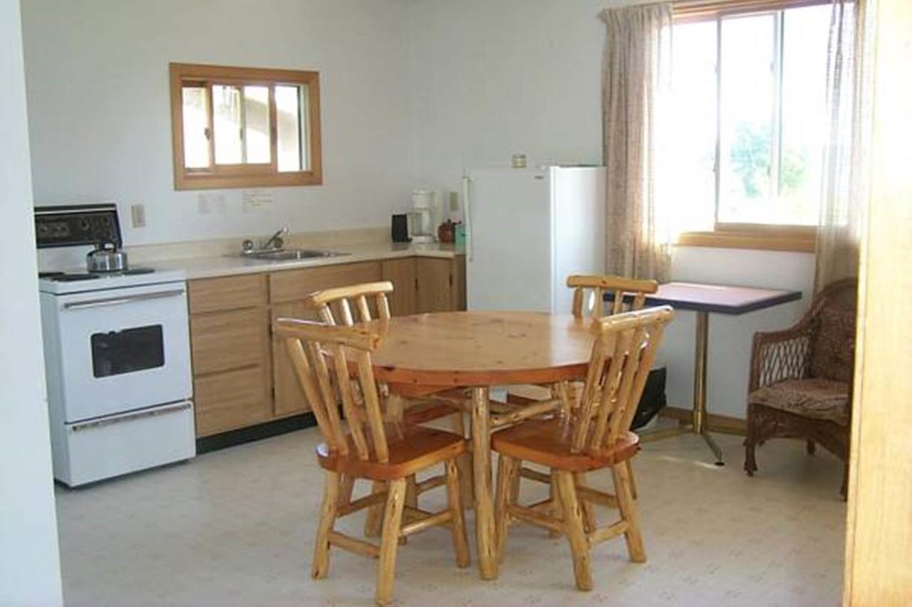Wee Point Resort Manitowaning Habitación foto